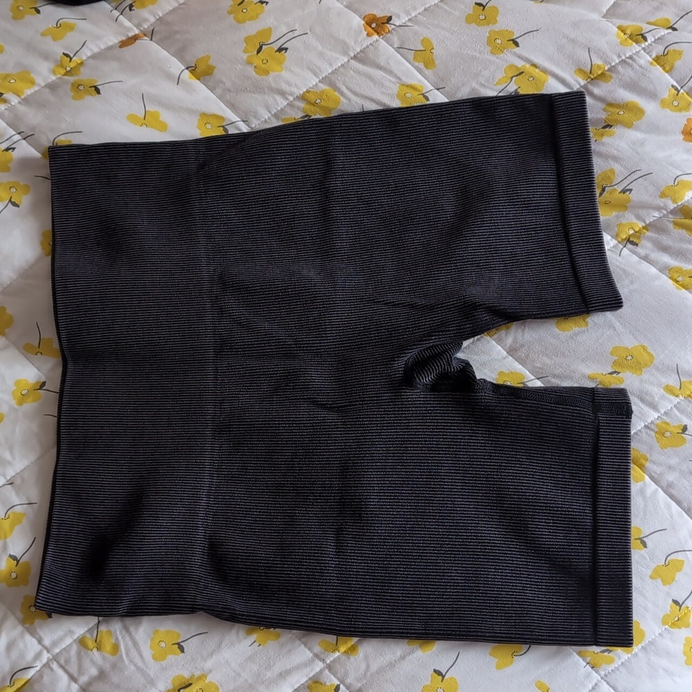 Joy Lab Black Ribbed Bike Shorts (M)